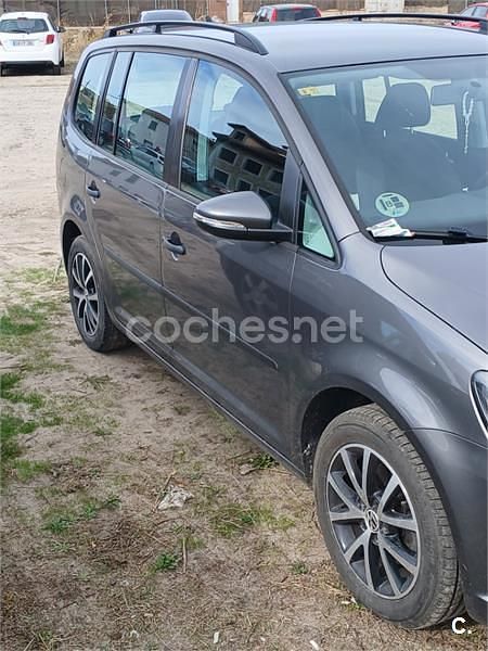 Usado VW Touran Edition 105 CV (77 kW) 2011 Gris / plata Monovolumen