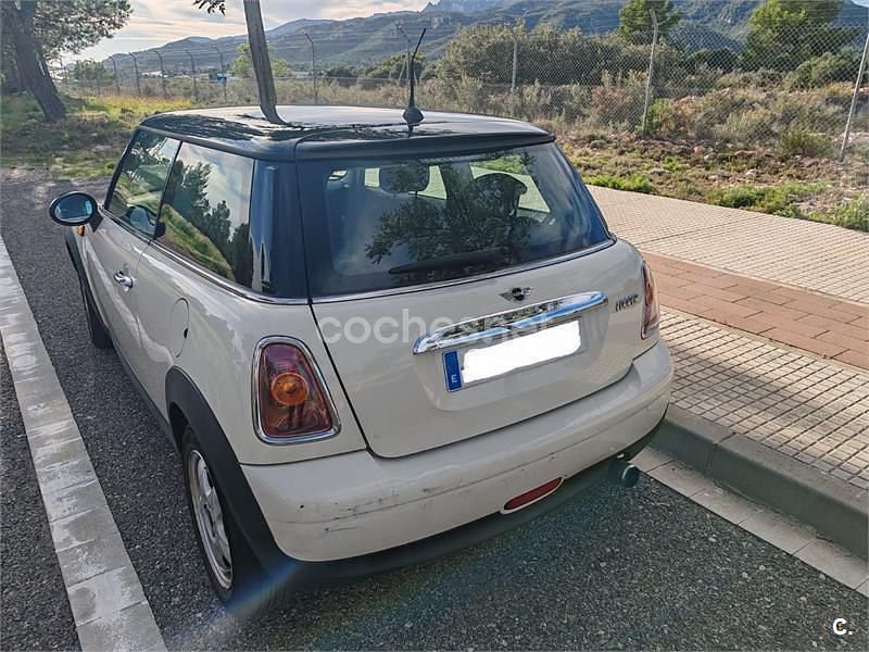 Usado Mini Cooper 120 CV (88 kW) 2009 Beige Utilitario