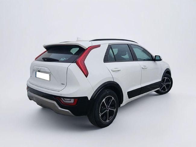 Usado Kia Niro 141 CV (103 kW) 2022 Blanco SUV