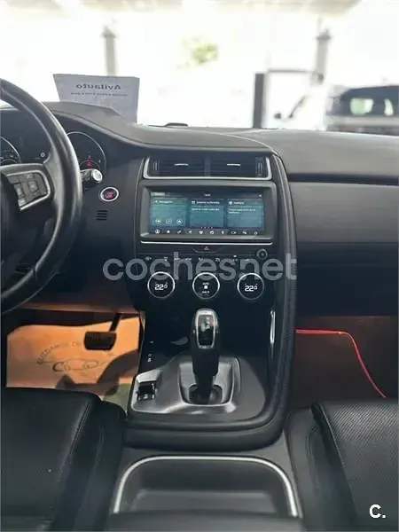 Usado Jaguar E-Pace S 150 CV (110 kW) 2019 Rojo SUV