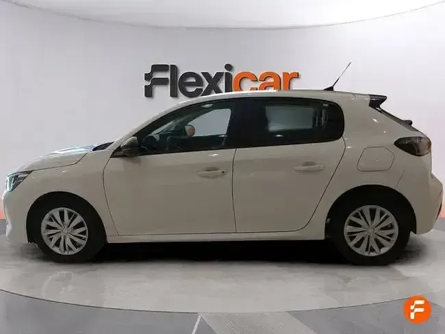 Usado Peugeot 208 Active 100 CV (73 kW) 2022 Blanco Utilitario