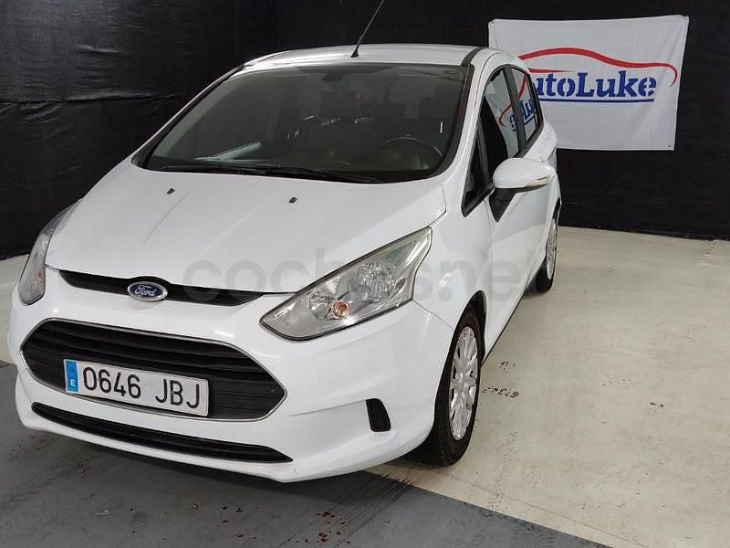 Usado Ford B-MAX Trend 95 CV (69 kW) 2015 Blanco Monovolumen