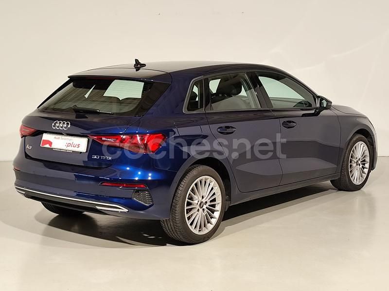 Usado Audi A3 Advanced Plus 110 CV (80 kW) 2021 Azul Berlina