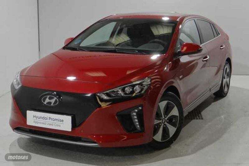 Fiery red Usado 2020 Hyundai Ioniq Style Berlina | 17.000 € - Imagen 1/4