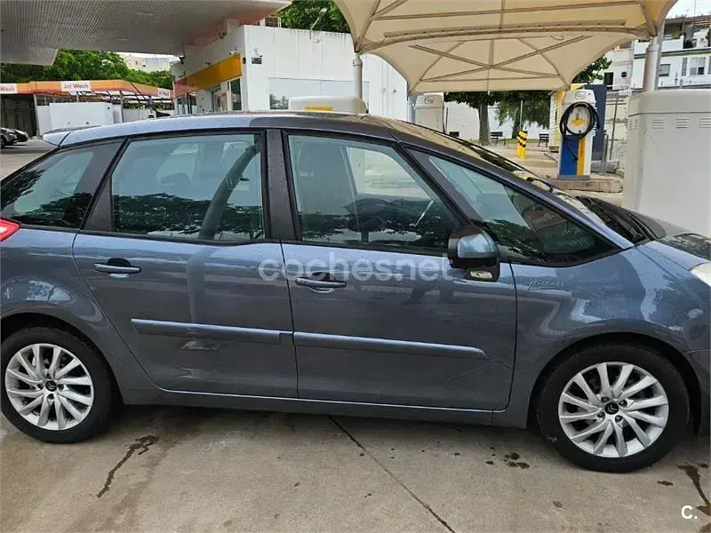 Usado Citroën C4 Picasso 110 CV (80 kW) 2010 Gris / plata Monovolumen