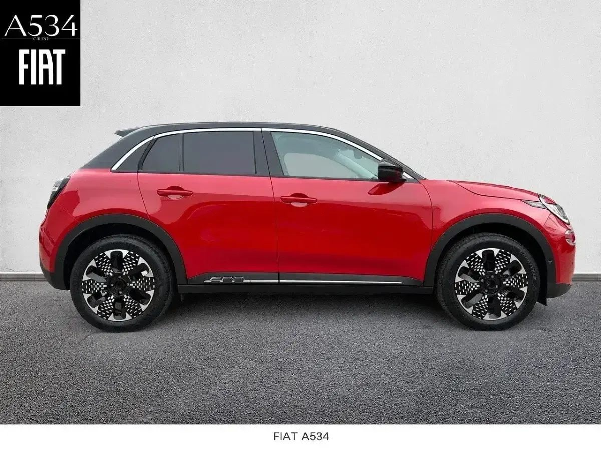 Nuevo Fiat 600 La Prima 110 CV (80 kW) 2026 Rojo SUV