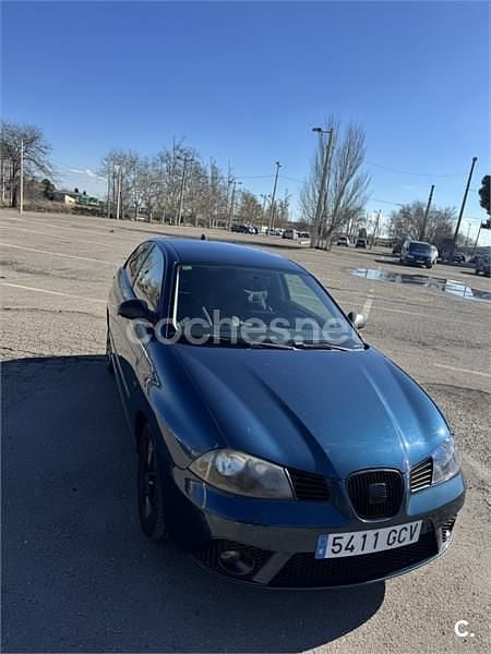 Azul Usado 2008 Seat Ibiza Reference Berlina | 3700 € (Buen precio) - Imagen 1/4