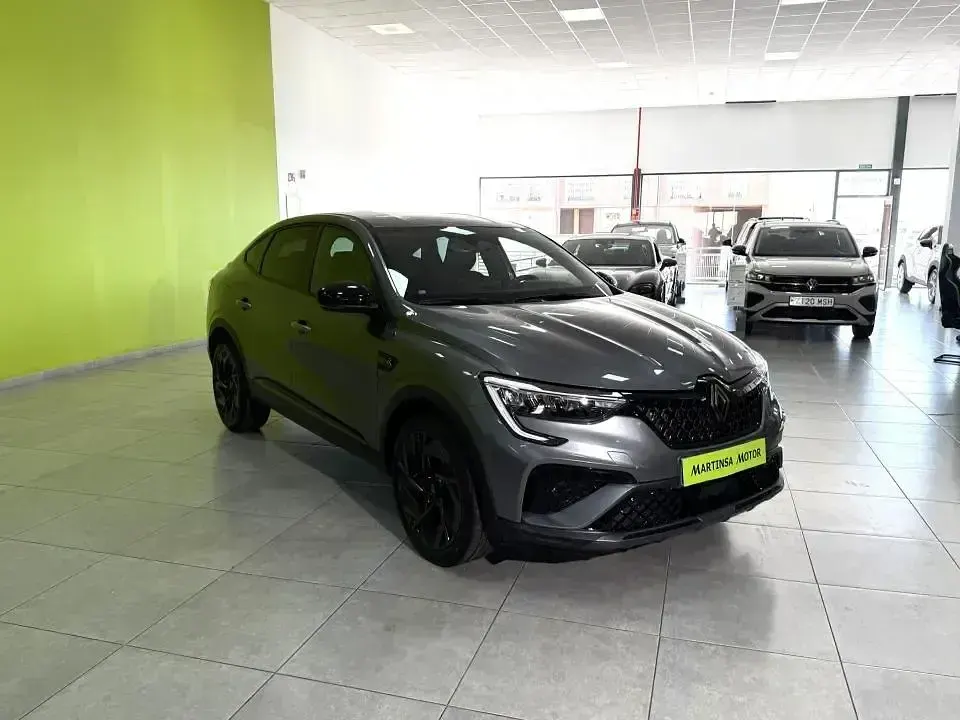 Usado Renault Arkana Esprit Alpine 145 CV (106 kW) 2025 Gris SUV