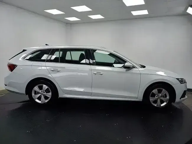 Occasion Skoda Octavia 110 ch (80 kW) 2021 Blanc Break
