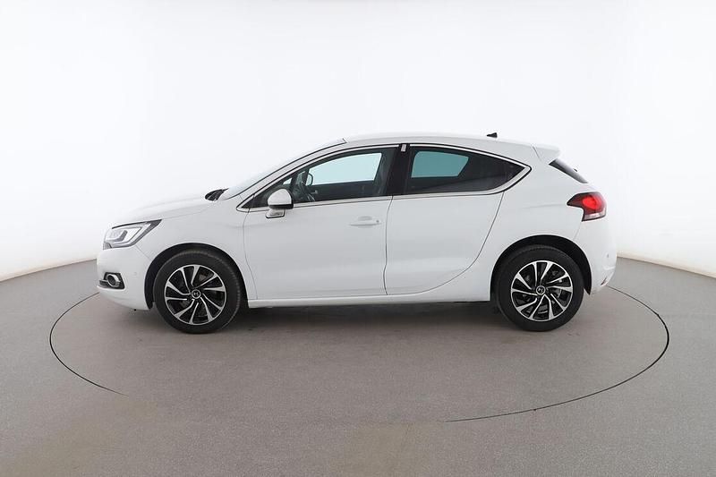 Usado DS Automobiles DS4 Style 121 CV (88 kW) 2018 Blanco Berlina