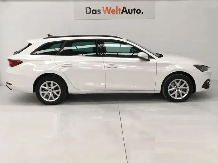 Usado Seat Leon Style 116 CV (85 kW) 2025 Blanco