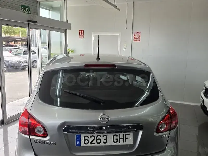 Usado Nissan Qashqai Tekna 150 CV (110 kW) 2008 Gris / plata SUV