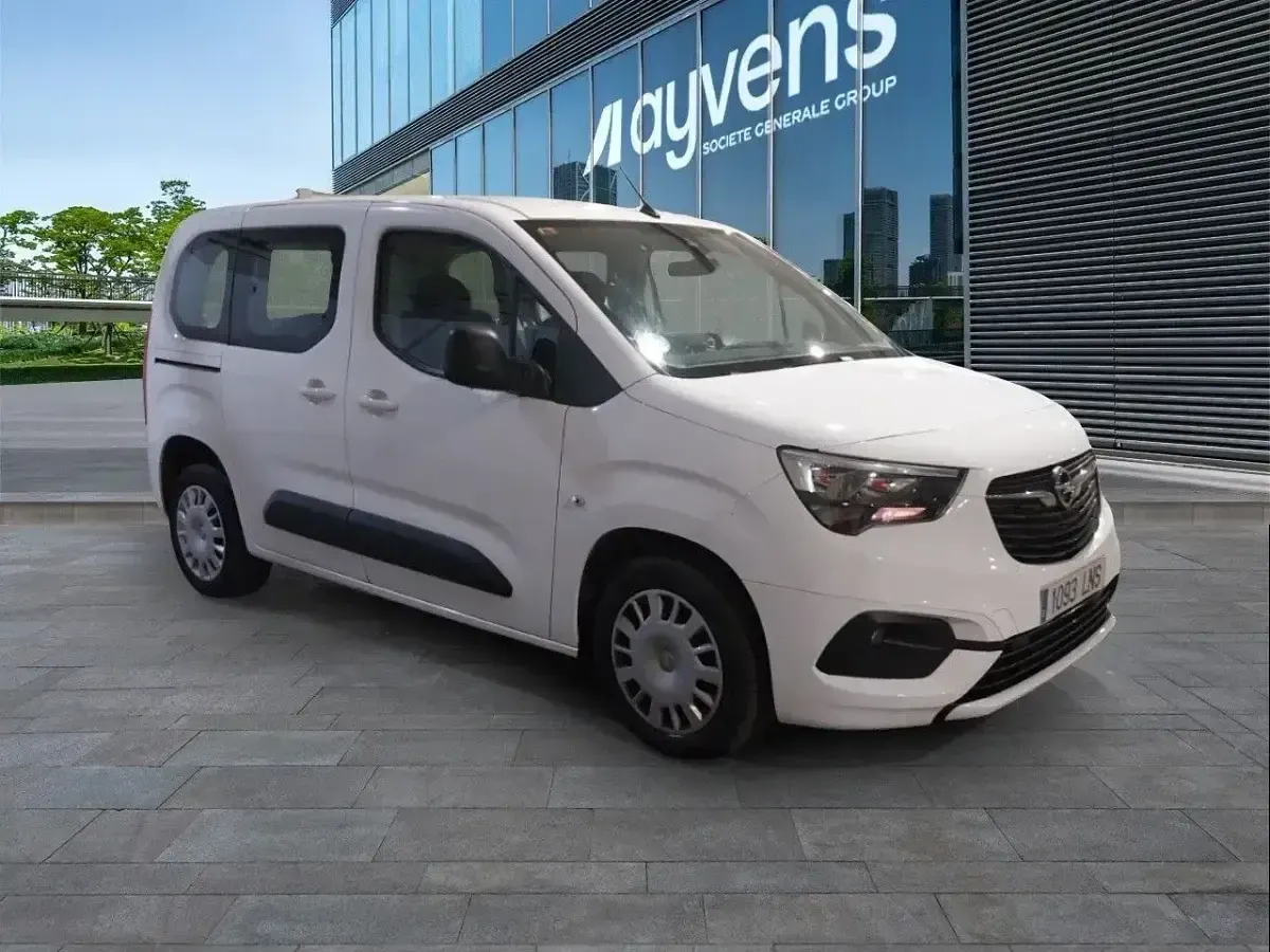 Usado Opel Combo Edition+ 102 CV (75 kW) 2021 Blanco Monovolumen