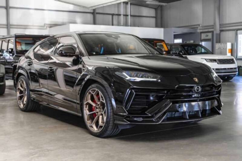 Negro Nuevo 2025 Lamborghini Urus SUV | 498.900 € - Imagen 1/4