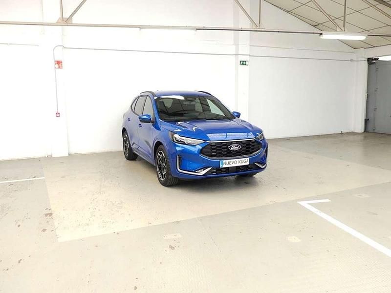 Usado Ford Kuga ST-Line X 243 CV (178 kW) 2024 Azul SUV