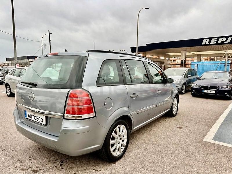 Usado Opel Zafira Cosmo 120 CV (88 kW) 2010 Gris / plata Monovolumen