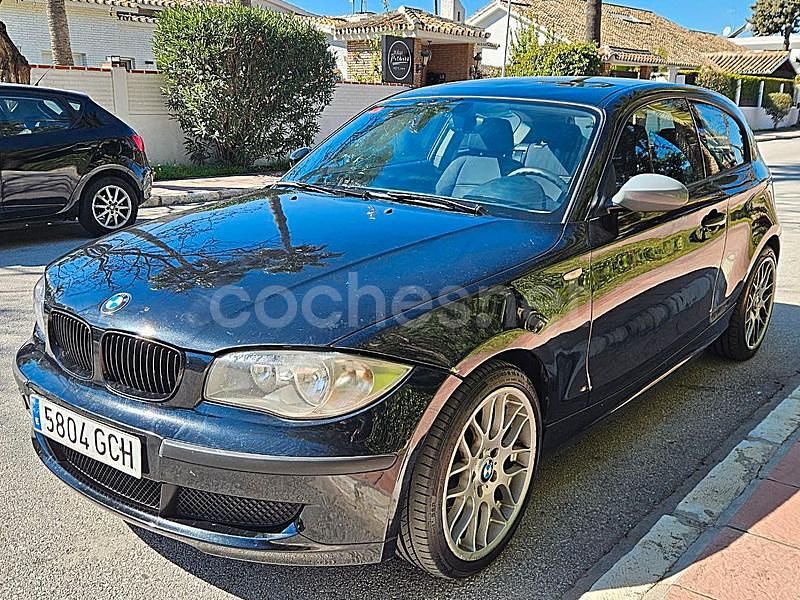 Negro Usado 2008 BMW 118 Utilitario | 5800 € (Buen precio) - Imagen 1/4