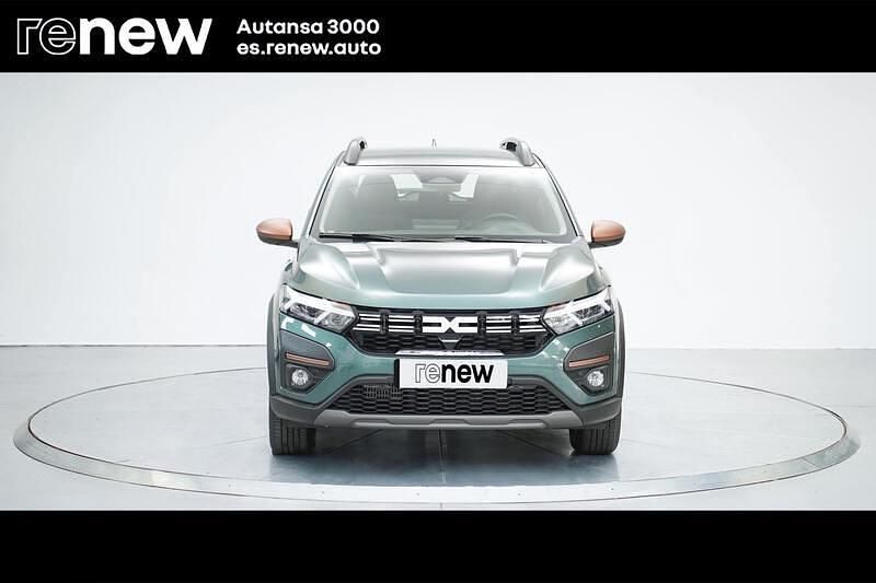 Usado Dacia Sandero Extreme 100 CV (73 kW) 2025 Verde Berlina