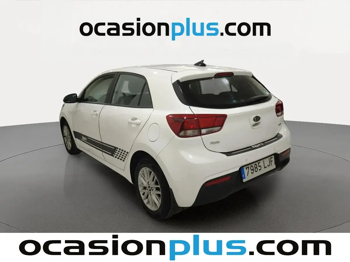 Usado Kia Rio 101 CV (74 kW) 2020 Blanco Utilitario