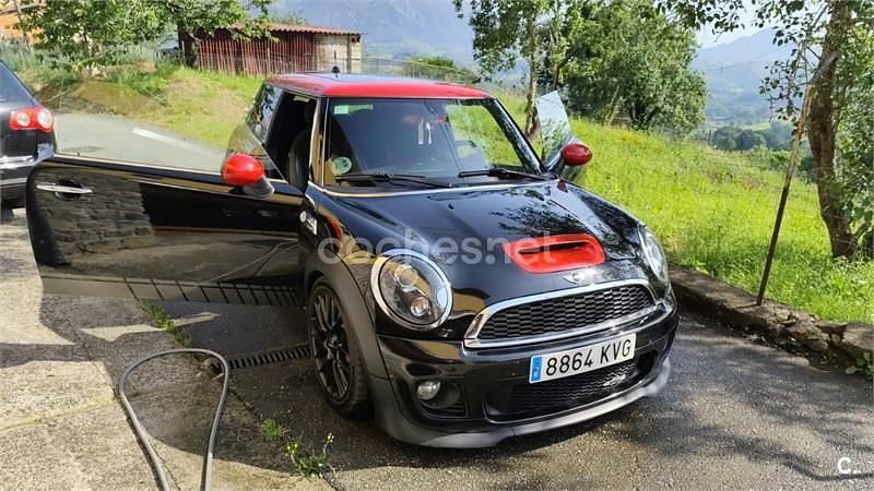 Usado Mini John Cooper Works 211 CV (155 kW) 2012 Negro Utilitario