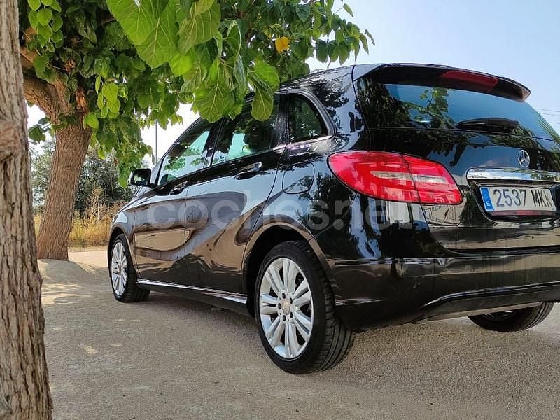Occasion Mercedes B180 Urban 109 PK (80 kW) 2014 Zwart MPV