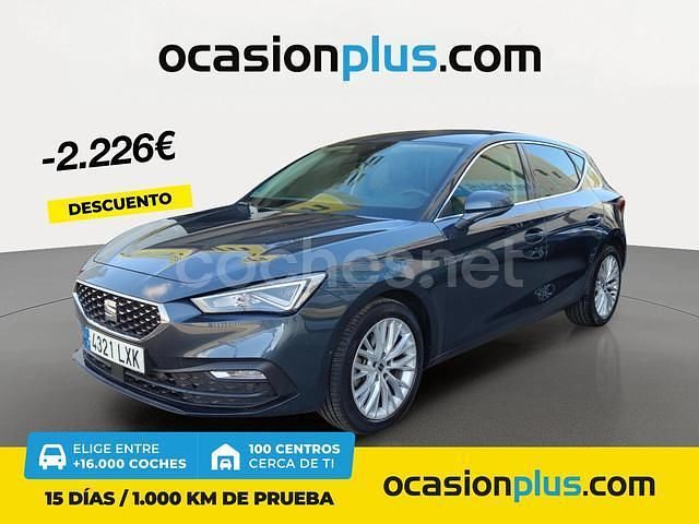 Gris Usado 2022 Seat Leon XCELLENCE Berlina | 24.490 € (Un poco caro) - Imagen 1/4
