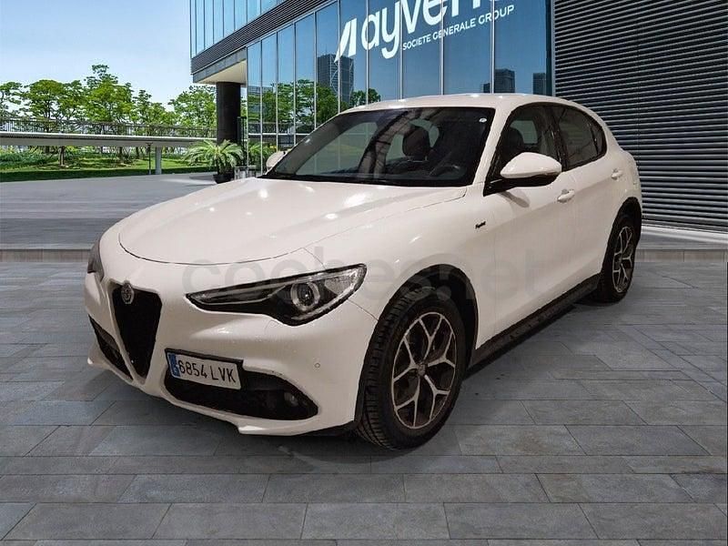 Usado Alfa Romeo Stelvio Sprint 190 CV (139 kW) 2021 Blanco SUV
