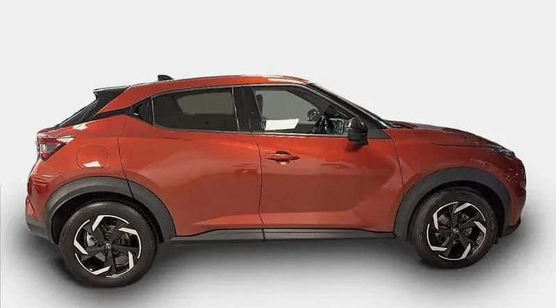 Usado Nissan Juke N-Connecta 114 CV (83 kW) 2023 Rojo SUV