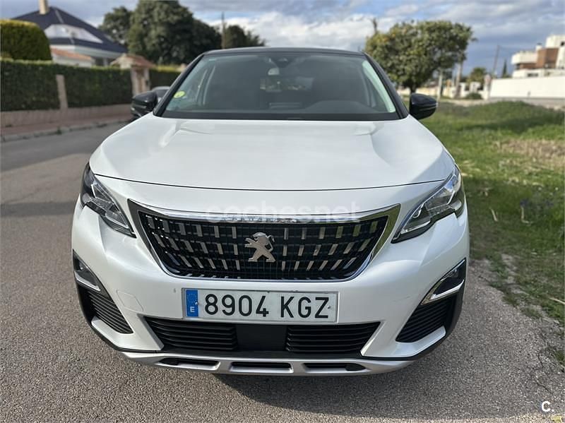 Usado Peugeot 3008 Allure 120 CV (88 kW) 2018 Blanco SUV