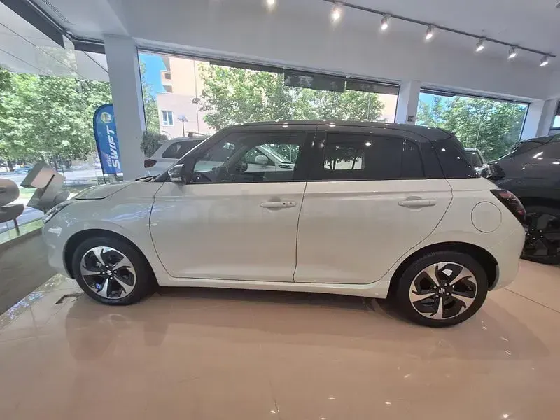 Nuevo Suzuki Swift 81 CV (59 kW) 2026 Blanco Utilitario