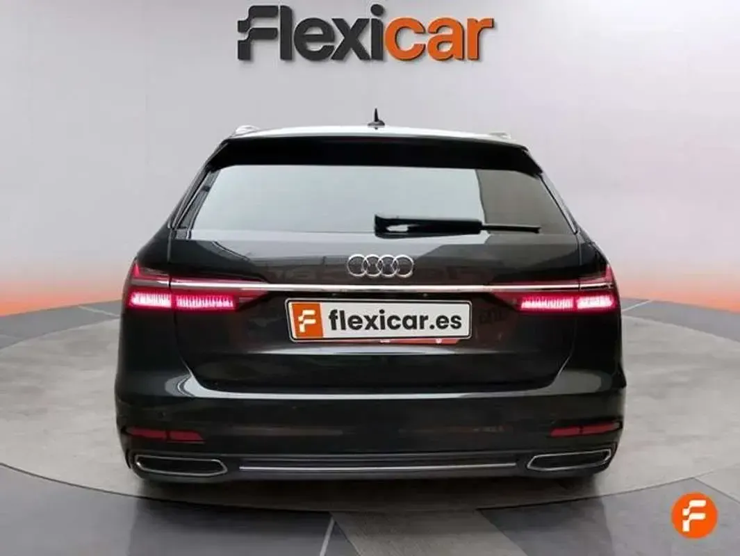 Usado Audi A6 204 CV (150 kW) 2021 Negro Familiar