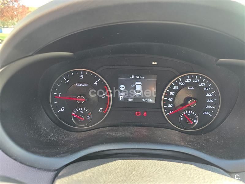 Usado Kia Stinger 200 CV (147 kW) 2020 Rojo Utilitario