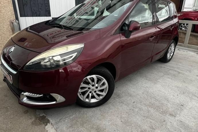 Usado 2013 Renault Scénic III Expression Monovolumen | 5200 € (Un poco caro) - Imagen 1/4