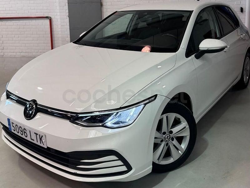 Usado VW Golf VIII Life 115 CV (84 kW) 2021 Blanco Berlina