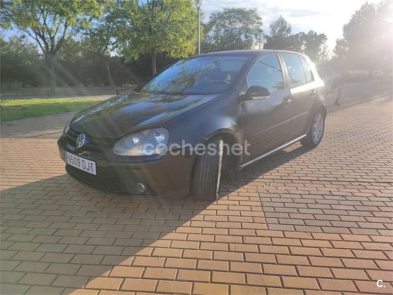 Negro Usado 2005 VW Golf IV Berlina | 3400 € (Precio justo) - Imagen 1/4