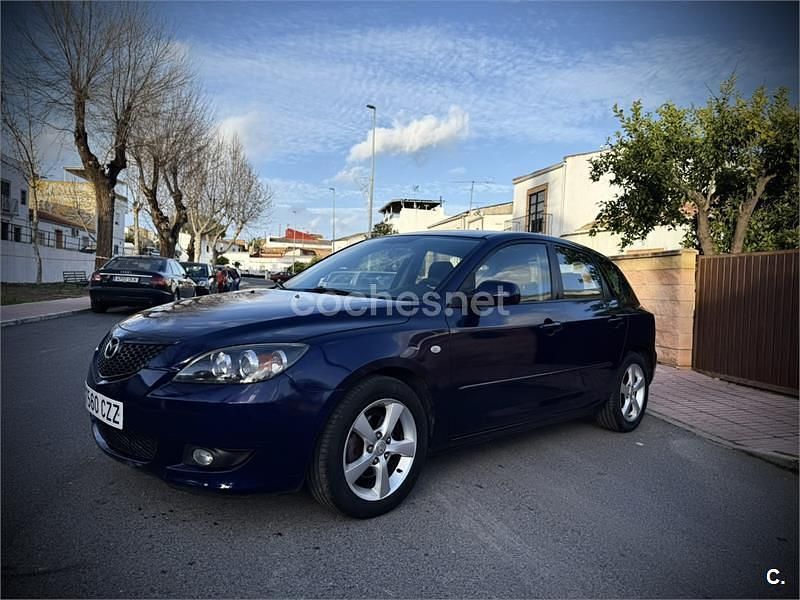Usado Mazda 3 Sportive 109 CV (80 kW) 2004 Azul Berlina