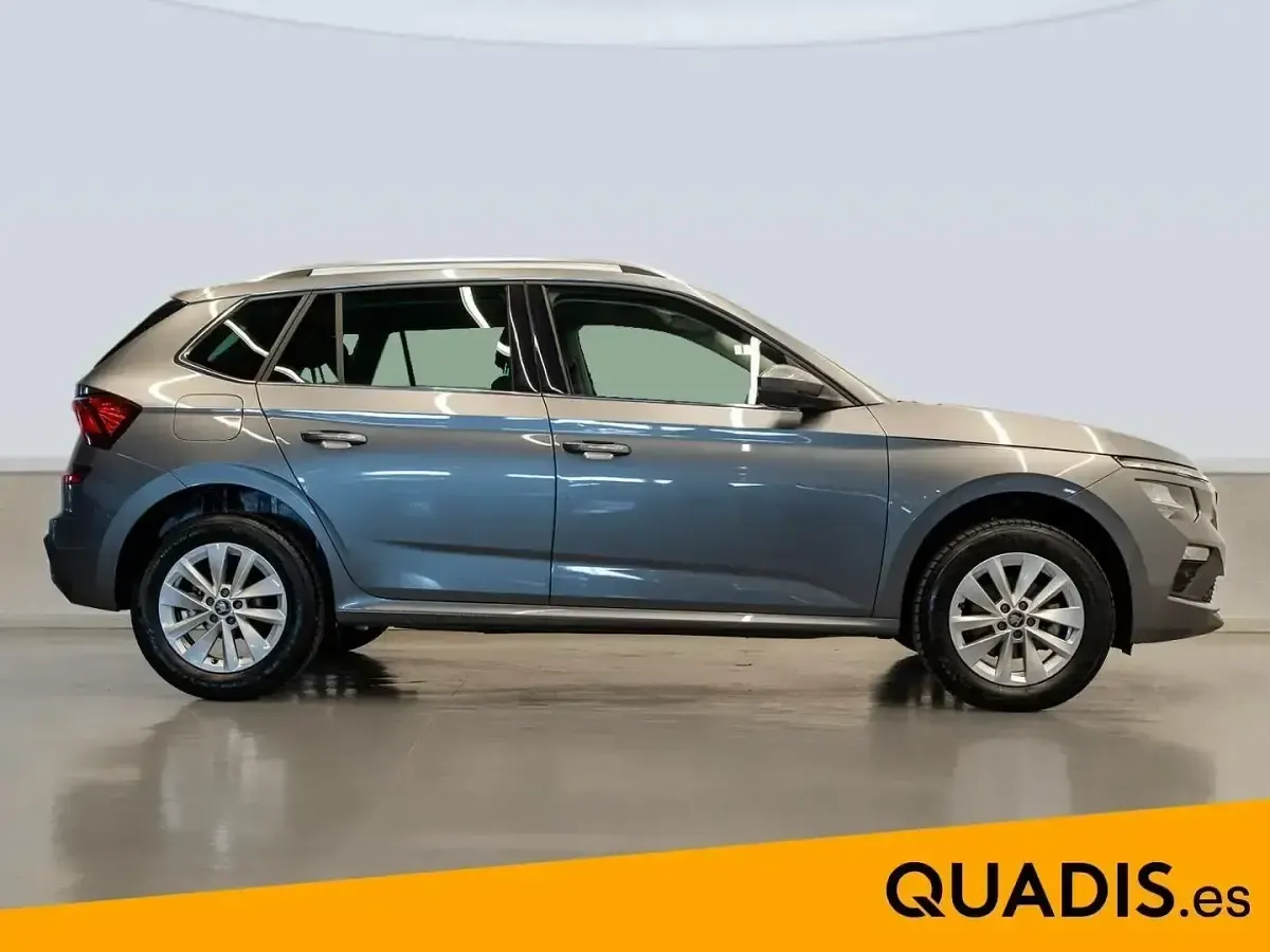 Usado Skoda Kamiq Selection 116 CV (85 kW) 2025 Gris SUV