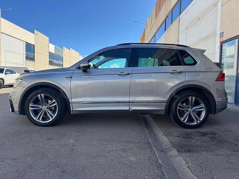 Usado VW Tiguan 130 CV (95 kW) 2020 Gris / plata SUV