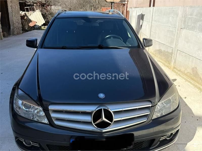 Usado Mercedes C220 Avantgarde 170 CV (125 kW) 2010 Gris / plata Familiar