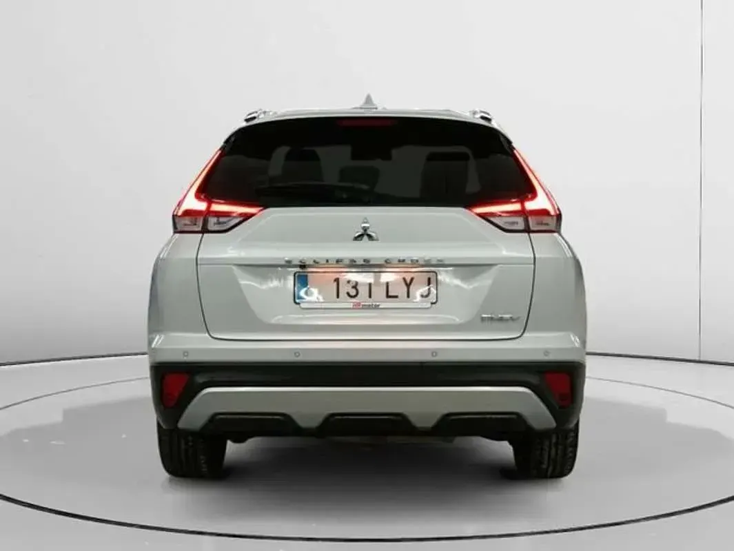 Usado Mitsubishi Eclipse Cross 188 CV (138 kW) 2022 Blanco SUV
