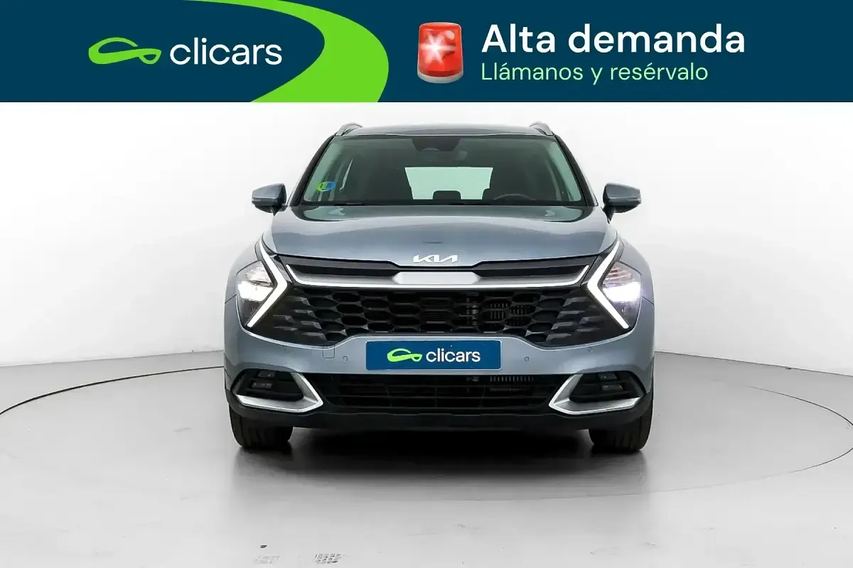 Usado Kia Sportage 160 CV (117 kW) 2025 Gris / plata SUV