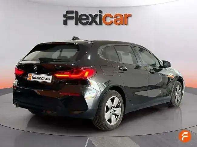 Usado BMW 116 116 CV (85 kW) 2021 Negro Utilitario