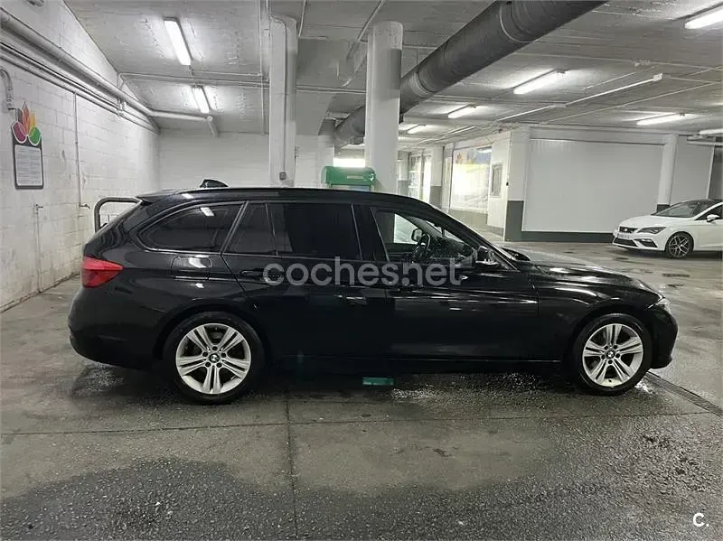 Usado BMW 320 Comfort Edition 190 CV (139 kW) 2017 Negro Familiar