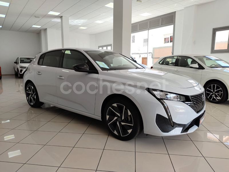 Usado Peugeot 308 Allure 130 CV (95 kW) 2024 Blanco Berlina