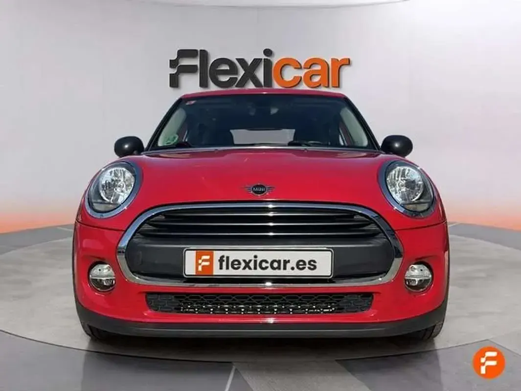 Usado Mini Cooper 102 CV (75 kW) 2018 Rojo Utilitario