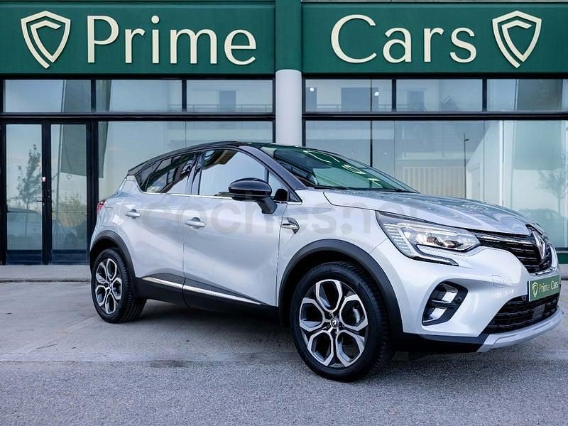 Usado Renault Captur RS Line 160 CV (117 kW) 2021 Gris / plata SUV