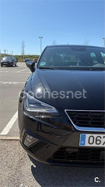 Usado Seat Ibiza Style Plus 110 CV (80 kW) 2022 Negro Utilitario