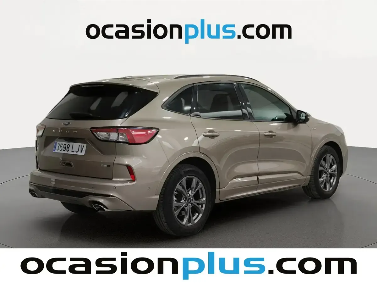 Usado Ford Kuga ST-Line 150 CV (110 kW) 2020 Beige SUV