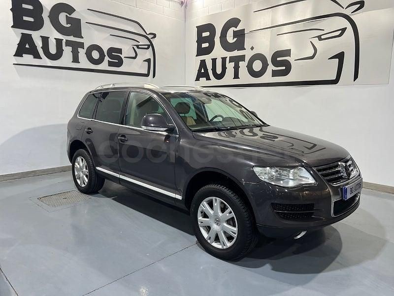 Usado VW Touareg 225 CV (165 kW) 2007 Marrón SUV