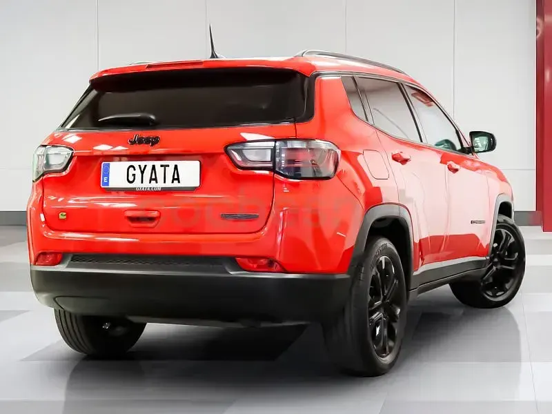 Usado Jeep Compass Night Eagle 130 CV (95 kW) 2022 Rojo SUV